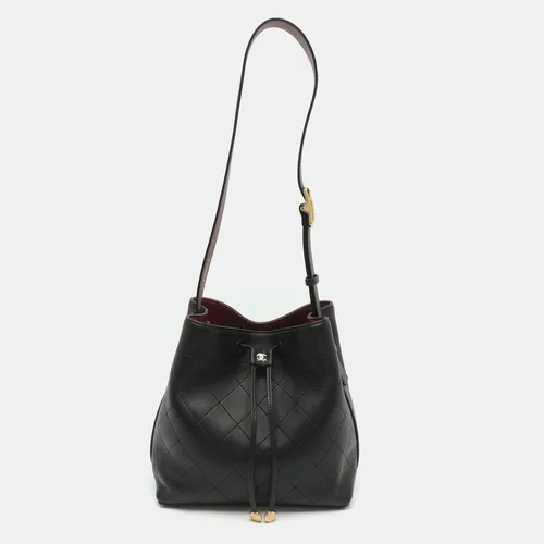 Chanel Medium Black Quilted Leather Bucket bag